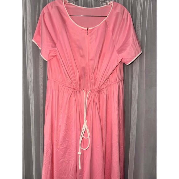Pink Short-Sleeve Drawstring Waist Dress With Pockets & White Trim - Picture 2 of 10